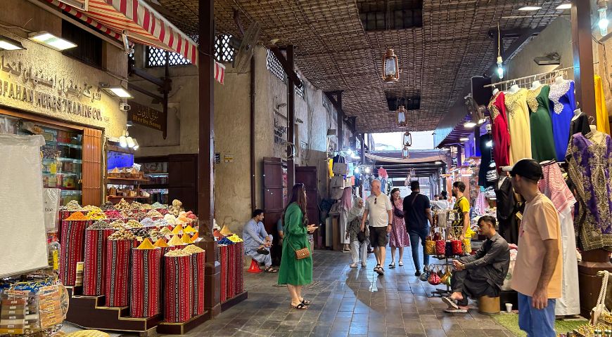 Top 6 Tips for Experiencing Dubai’s Local Markets